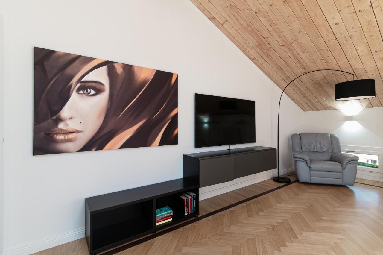 Attic 64 - The House Of Travelers Apartment Como Luaran gambar