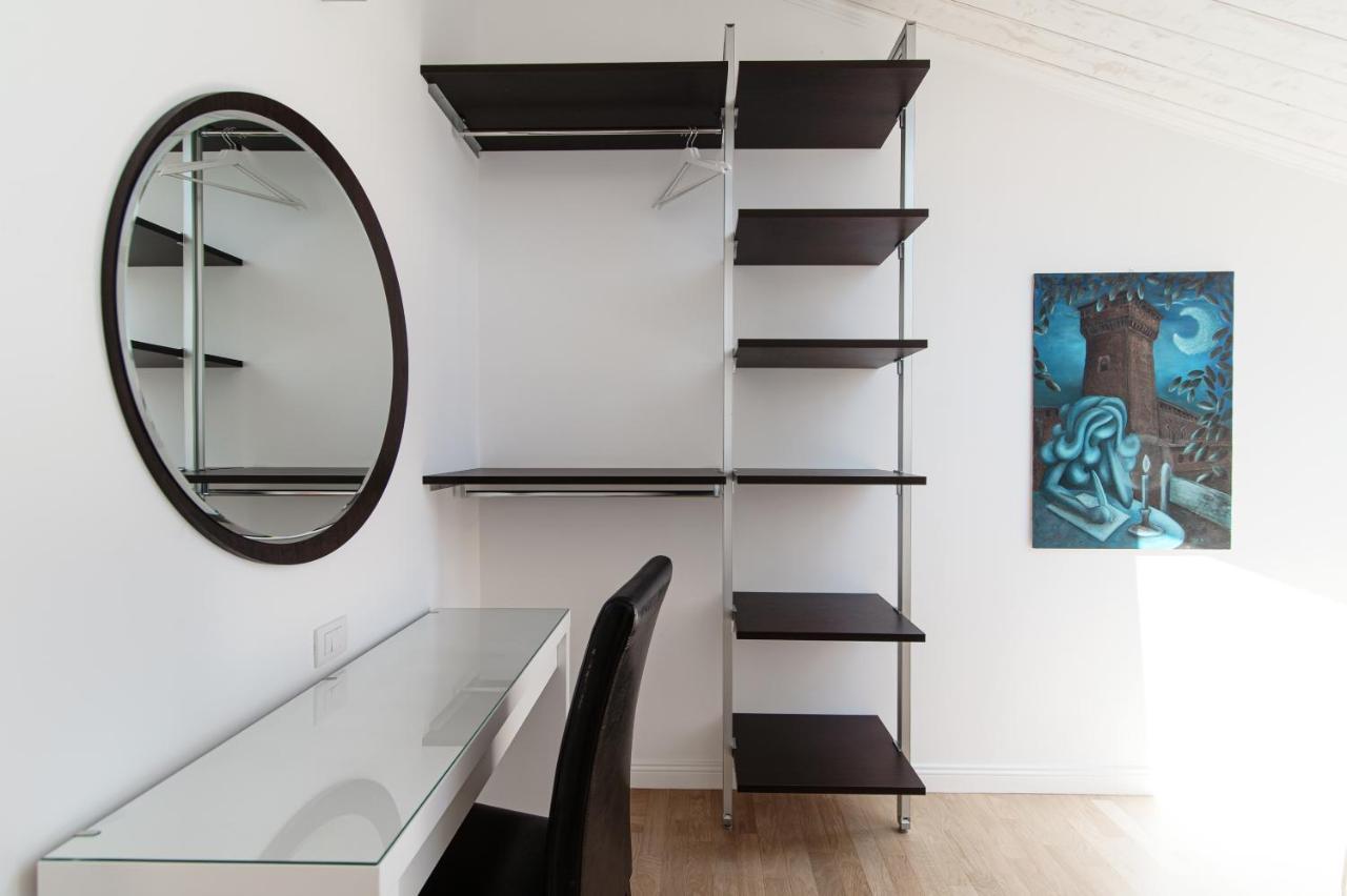 Attic 64 - The House Of Travelers Apartment Como Luaran gambar