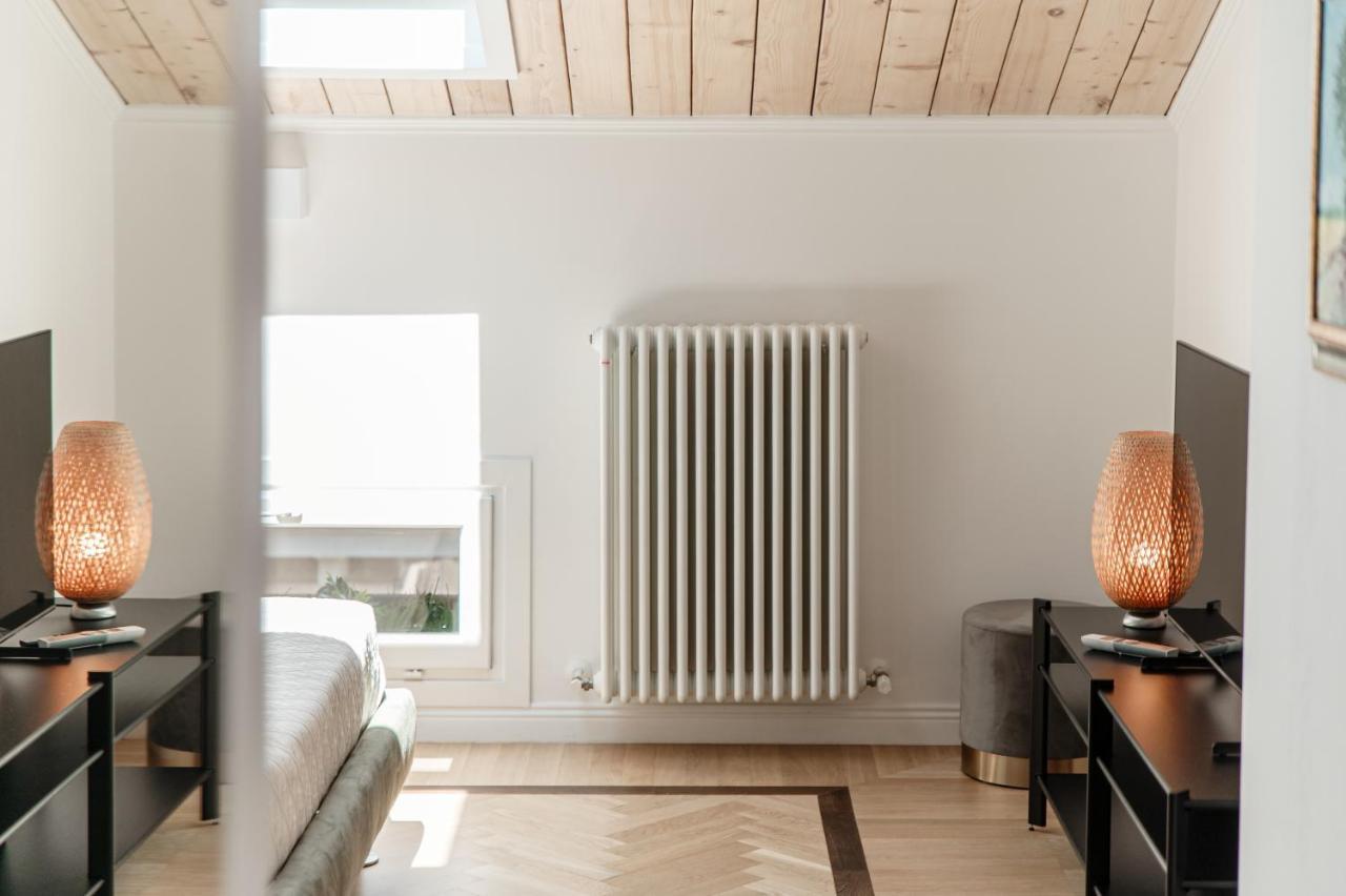 Attic 64 - The House Of Travelers Apartment Como Luaran gambar