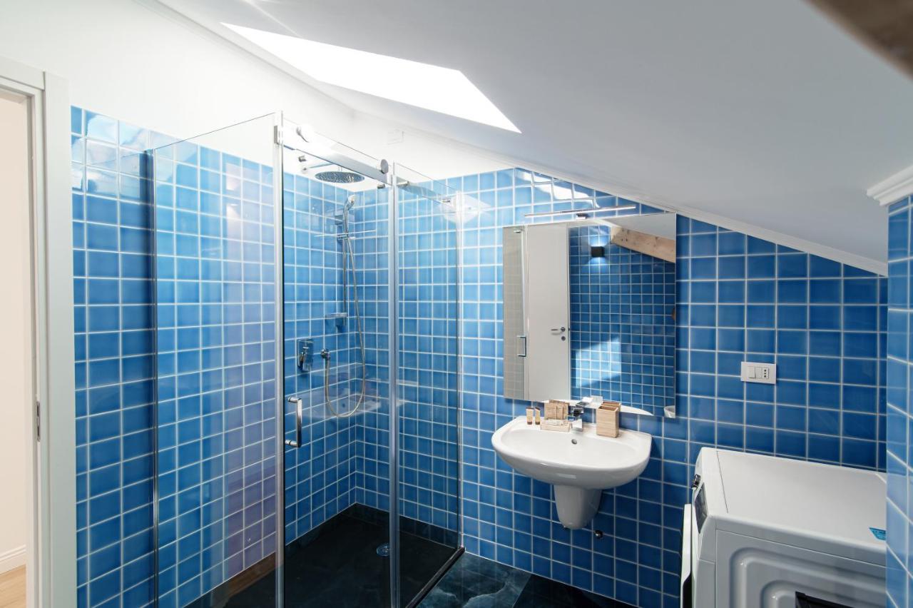 Attic 64 - The House Of Travelers Apartment Como Luaran gambar