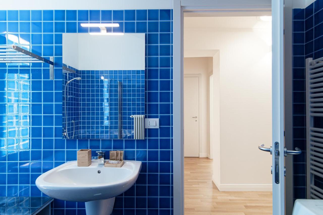 Attic 64 - The House Of Travelers Apartment Como Luaran gambar