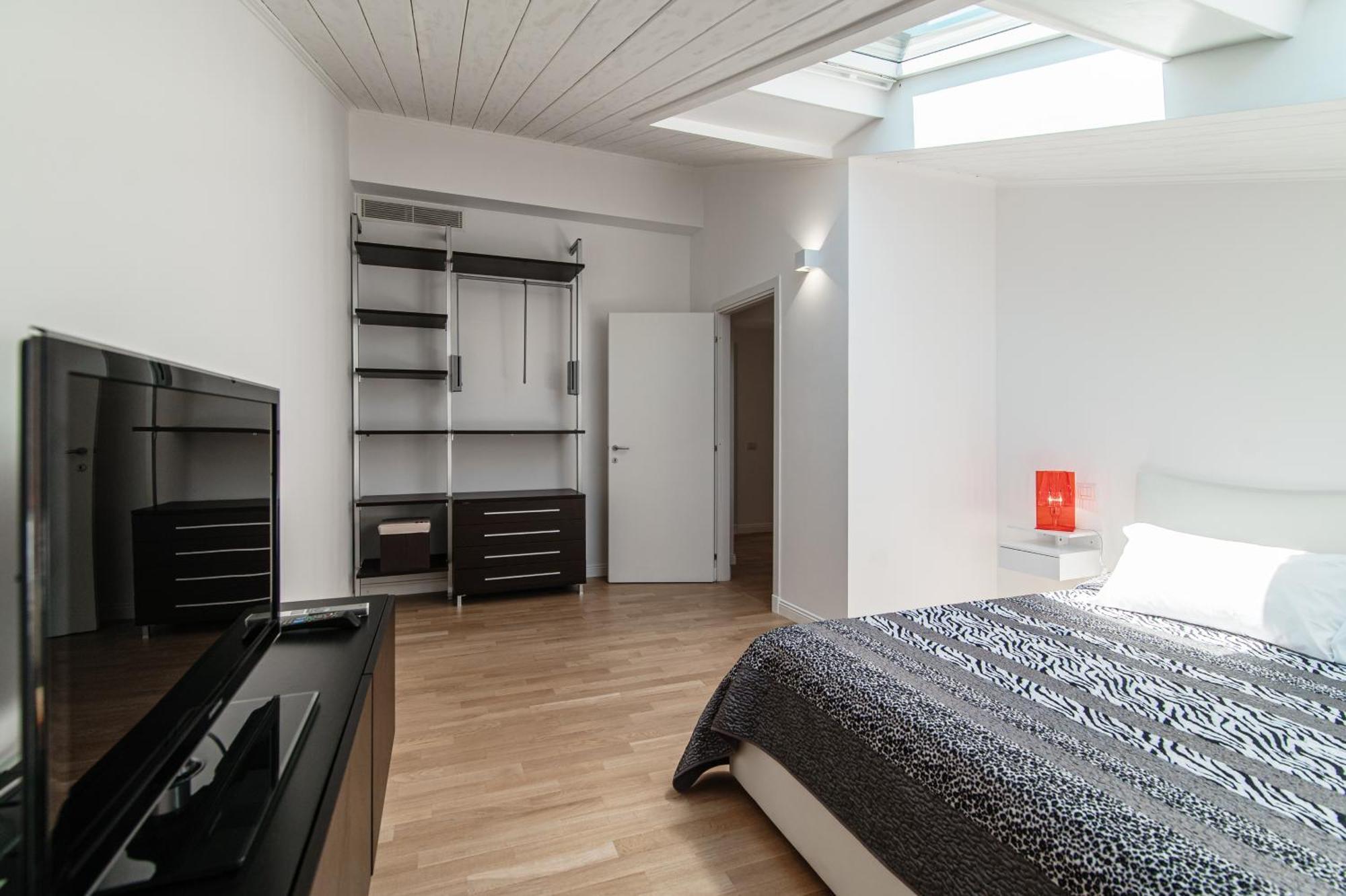 Attic 64 - The House Of Travelers Apartment Como Luaran gambar